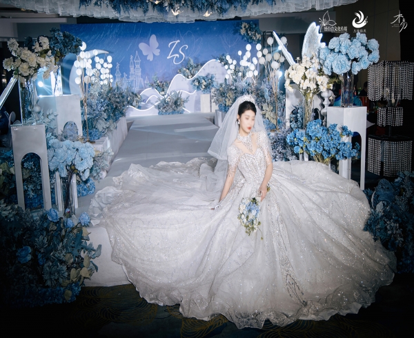 婚禮篇丨藍色，是深邃的寧靜，是永恒的忠誠